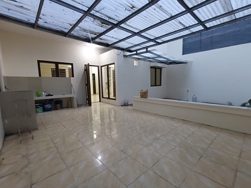 Disewakan rumah , grand wisata