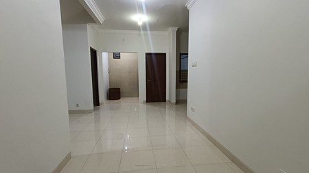 Disewakan rumah , grand wisata