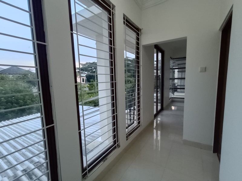 Disewakan rumah , grand wisata