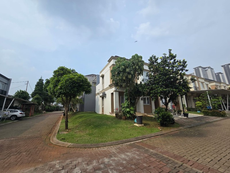 Alegria park hunian dengan model klasik kontemporer