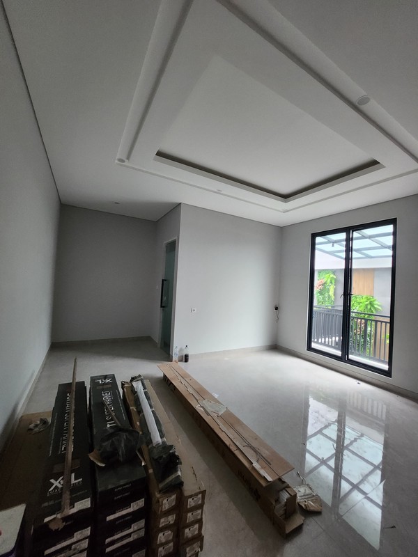 7 Milyar-an Dijual Rumah Baru Citraland Woodland Surabaya Bonus Private Lift , Semi Furniture Modern - Carport 4 LUAS 4 Mobil Siap Huni Dekat Universitas Ciputra, Hokky Buah, Ciputra Hospital, Pakuwon