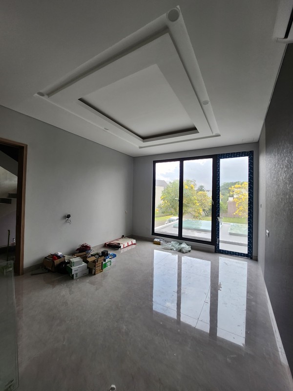 7 Milyar-an Dijual Rumah Baru Citraland Woodland Surabaya Bonus Private Lift , Semi Furniture Modern - Carport 4 LUAS 4 Mobil Siap Huni Dekat Universitas Ciputra, Hokky Buah, Ciputra Hospital, Pakuwon