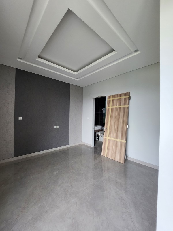 7 Milyar-an Dijual Rumah Baru Citraland Woodland Surabaya Bonus Private Lift , Semi Furniture Modern - Carport 4 LUAS 4 Mobil Siap Huni Dekat Universitas Ciputra, Hokky Buah, Ciputra Hospital, Pakuwon