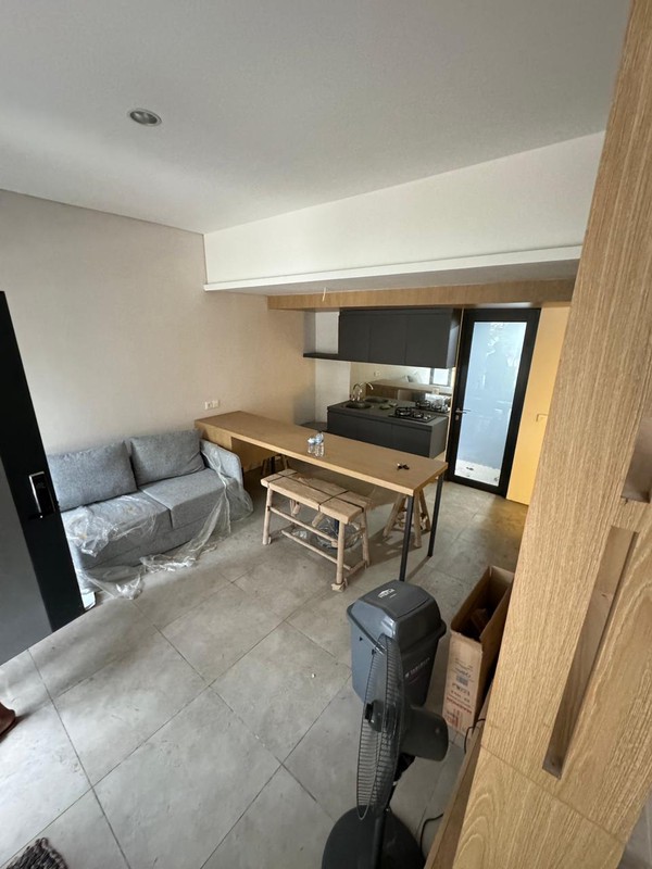 Rumah di BSD Baru, Belum pernah dihuni, sudah lengkap dengan furniture, dan tempat tidur