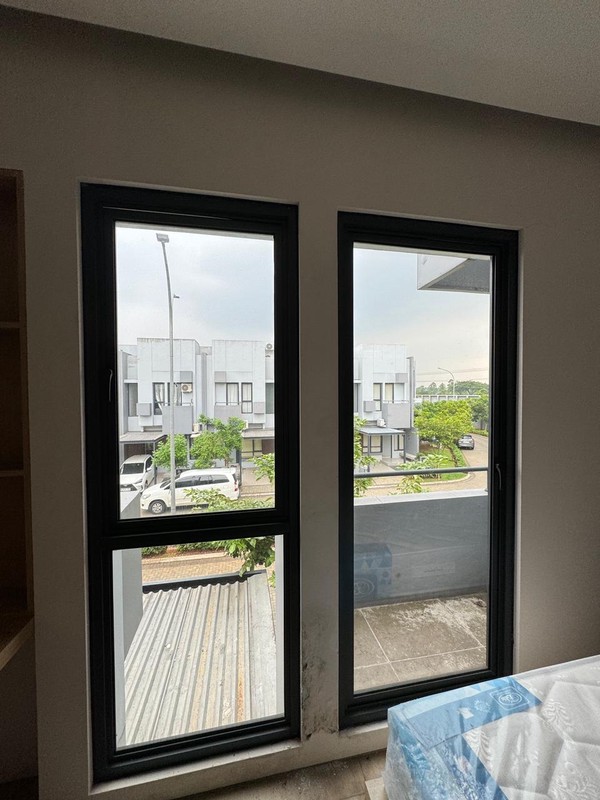 Rumah di BSD Baru, Belum pernah dihuni, sudah lengkap dengan furniture, dan tempat tidur