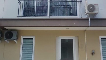 Termurah. Rumah modern Mozia cluster Zena BSD, bisa untuk usaha.. 