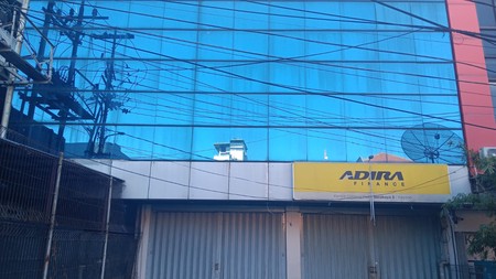 Disewakan Gedung 3 Lantai di Komersial Area Jalan Kayun, Surabaya Pusat