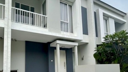 DIJUAL CEPAT Rumah Bagus Full Furnished Siap Huni di Synthesis Homes Ciputat Tangsel. Lokasi Strategis dengan Kemudahan Transportasi dan Club House yang Lengkap.