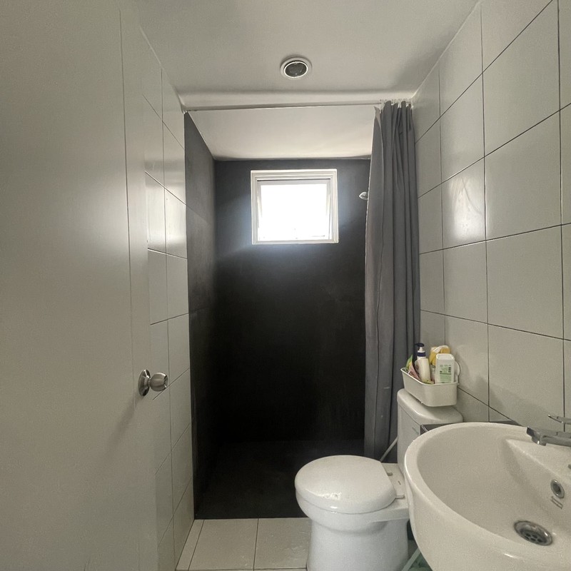 DIJUAL CEPAT Rumah Bagus Full Furnished Siap Huni di Synthesis Homes Ciputat Tangsel. Lokasi Strategis dengan Kemudahan Transportasi dan Club House yang Lengkap.