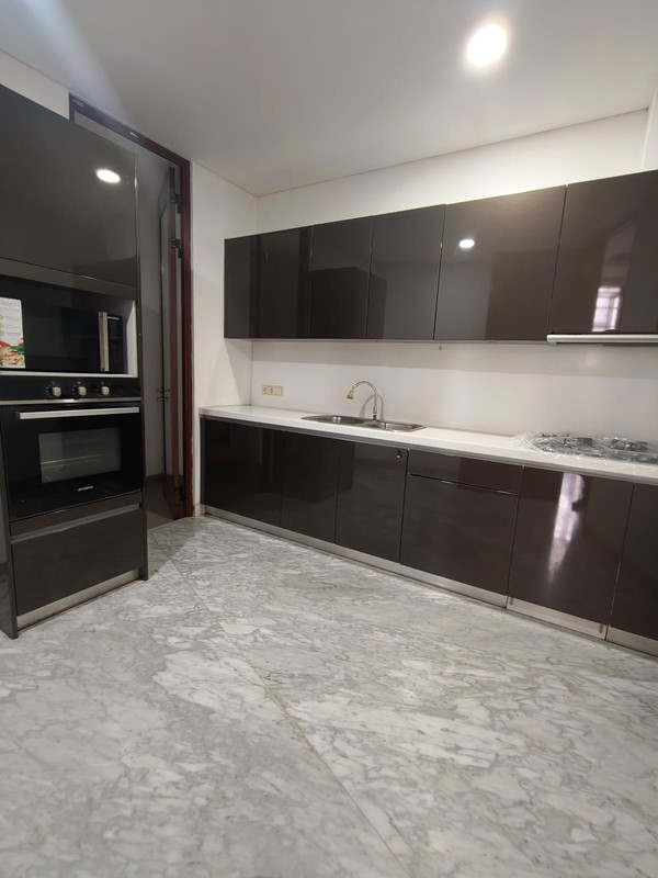 Rumah Hunian Elit Di Daerah Simprug, Jakarta Selatan