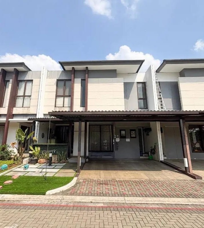 Flash Sale. Rumah mewah Mozia Amata, BSD