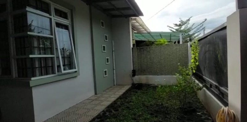 Rumah Dijual - Lokasi Strategis, aman Siap hunidan sangat terawat di Cibinong, Perumahan Graha Kartika Pratama