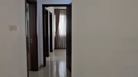 Disewakan rumah di serenia Hills Jakarta Selatan 