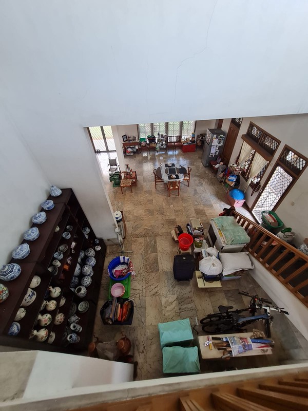 Rumah Mewah di Bukit Cinere Indah - Lahan Luas, Cocok untuk Hunian Keluarga Besar