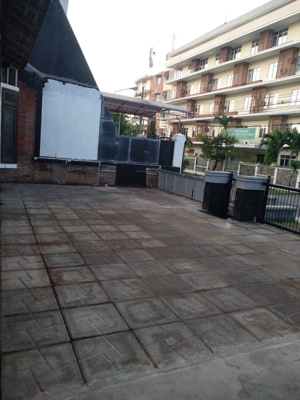 DISEWAKAN MURAH Rumah JL Jambi Surabaya Pusat