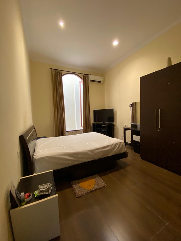 DISEWAKAN RUMAH MEWAH SPANISH STYLE DI VILLA RIVIERRA - PAKUWON CITY