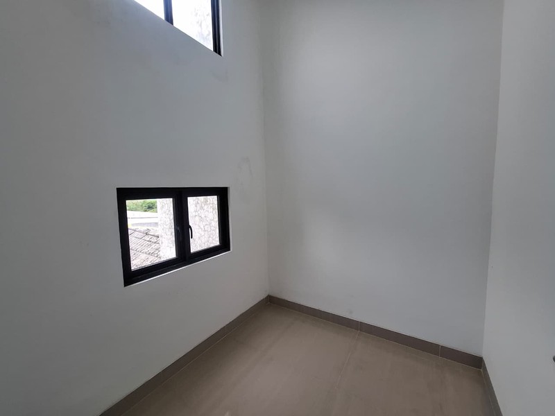 Rumah di Cluster Wimbledon Jababeka - Hunian Nyaman dan Strategis di Kawasan Modern