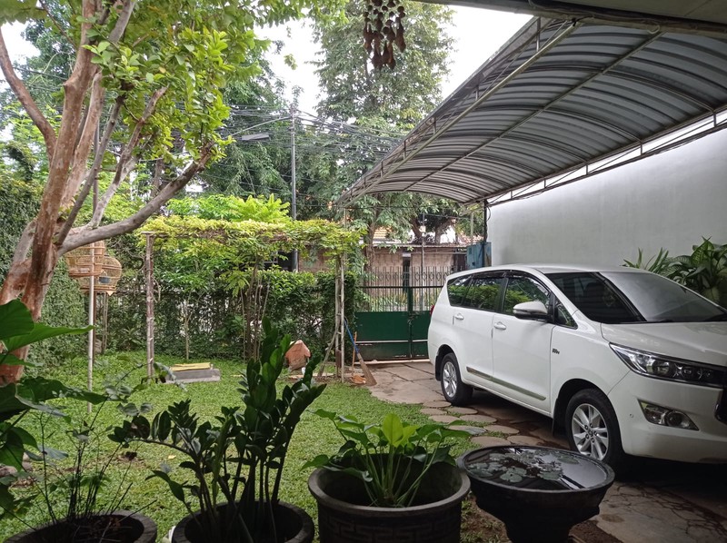 Dijual Rumah Bagus di Jalan Bawean - Surabaya Pusat