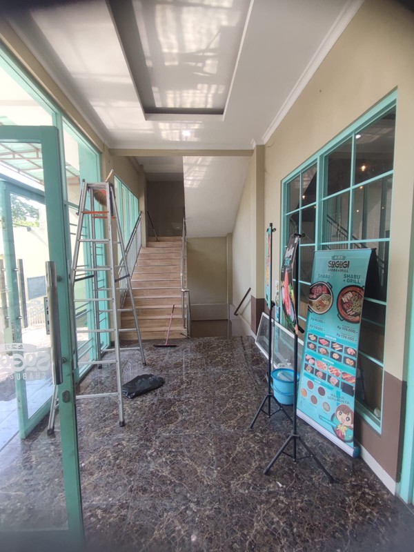 DISEWAKAN Gedung Komersial 3 Lt JL. IR Soekarno Surabaya (Merr Rungkut)