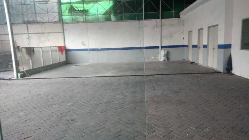 Disewakan Murah Gedung 2 Lantai di Jalan Mayjend Sungkono, Surabaya