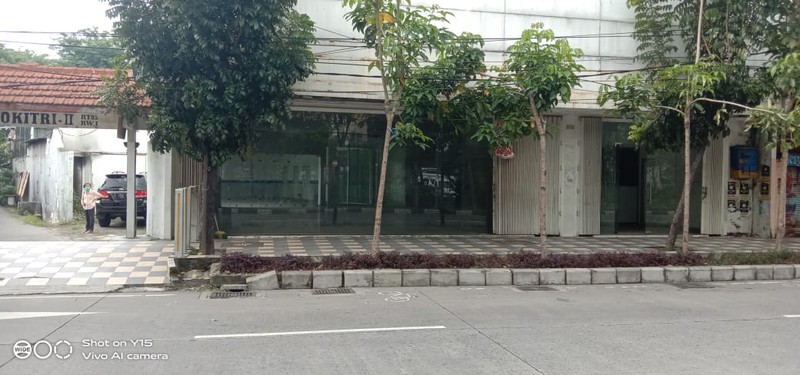 Disewakan Murah Gedung 2 Lantai di Jalan Mayjend Sungkono, Surabaya