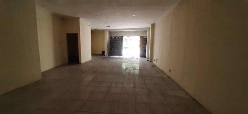 Disewakan Bangunan Komersial Jalan Raya Mayjen Sungkono, Surabaya Barat