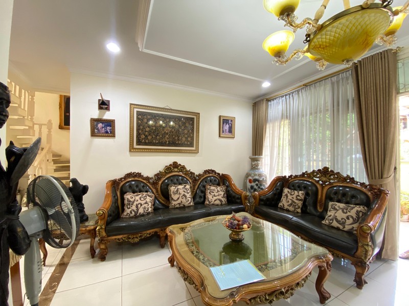 Rumah Terawat dan Rapi dalam Komplek Ternama di Cinere