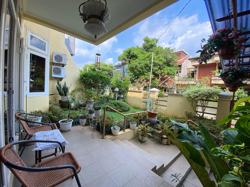 Rumah Terawat dan Rapi dalam Komplek Ternama di Cinere