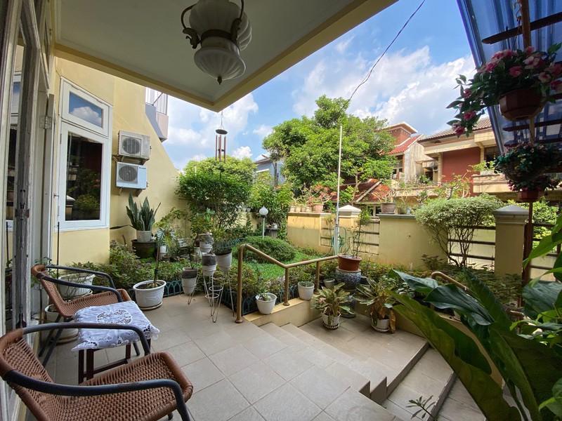 Rumah Terawat dan Rapi dalam Komplek Ternama di Cinere