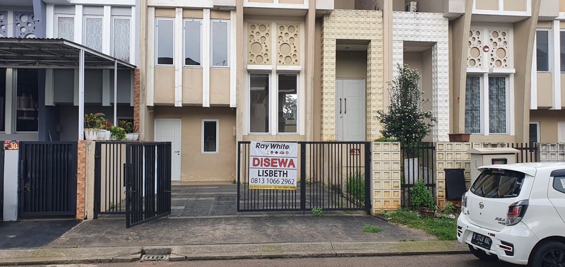  Disewakan Rumah  water Spring Boulevard , Grand Wisata - Tambun . Bekasi