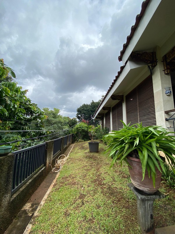 Rumah Etnik Mewah di Cinere