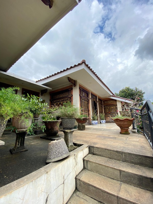 Rumah Etnik Mewah di Cinere