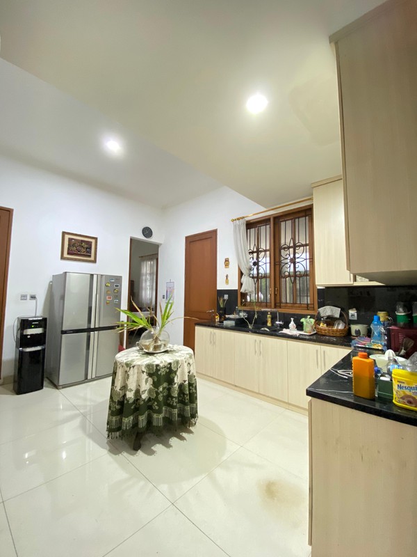 Rumah Etnik Mewah di Cinere