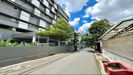 Rumah 2 Lantai Lokasi dekat Balai Sudirman Tebet Jaksel