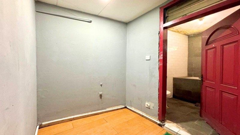 Rumah 2 Lantai Lokasi dekat Balai Sudirman Tebet Jaksel