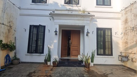 Rumah 2 lantai di komplek Bukit Cinere Indah 