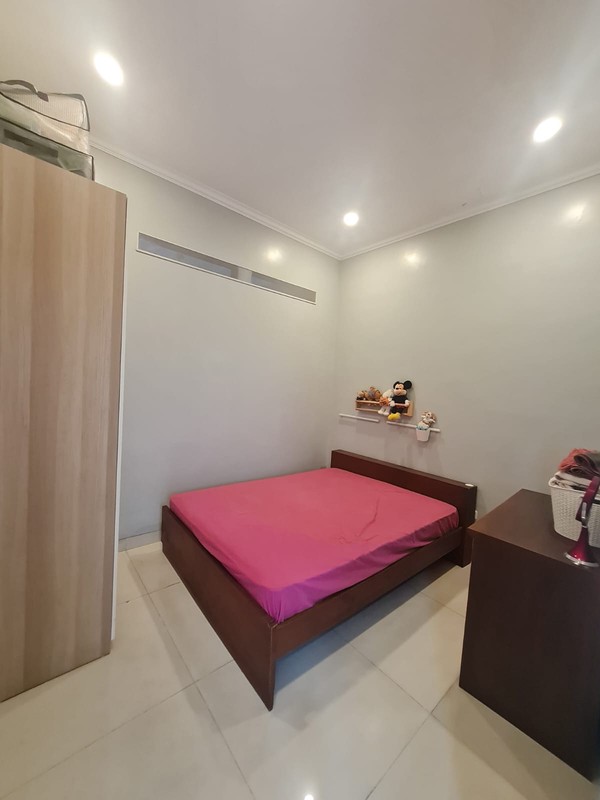 Rumah 2 lantai di komplek Bukit Cinere Indah 