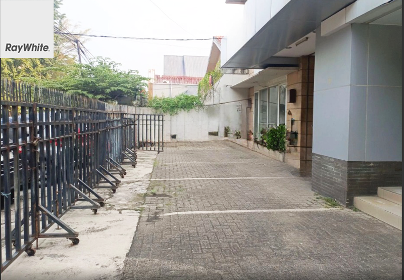 FOR SALE Bangunan Komersial 2 Lantai Lokasi Strategis Area Ramai Tebet Barat raya Jakarta Selatan