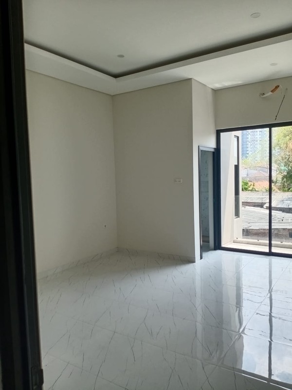 Dijual Rumah Baru Tenggilis Mejoyo Selatan Surabaya Timur - Siap Huni  