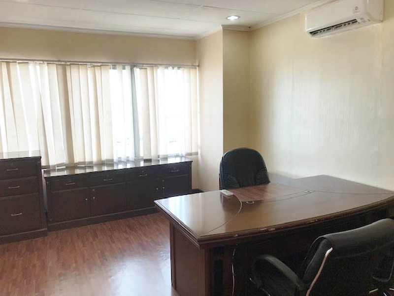 Office Space 4 Private Office, Mitra Sunter, Luas 100m2
