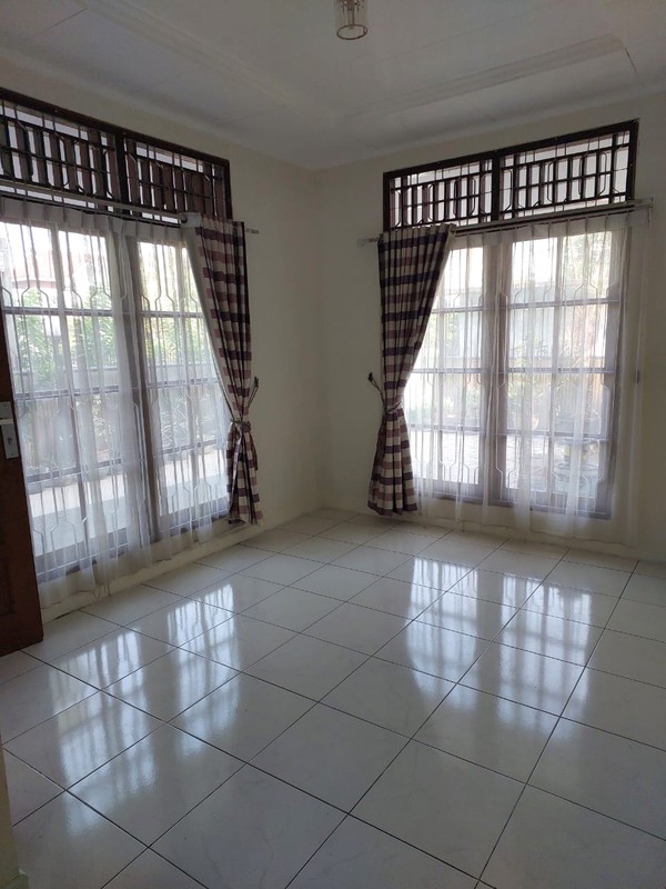 Rumah Hook di Bintaro Jaya Sektor 9 dengan Hunian Asri dan Nyaman