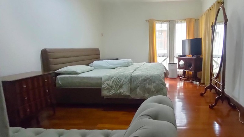 Rumah bagus, Asri, Bebas Banjir di Bintaro Sektor 3.