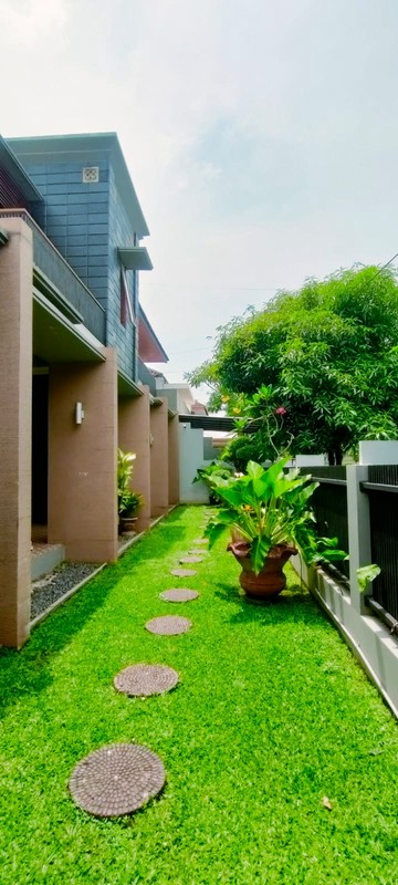 Rumah bagus, Asri, Bebas Banjir di Bintaro Sektor 3.