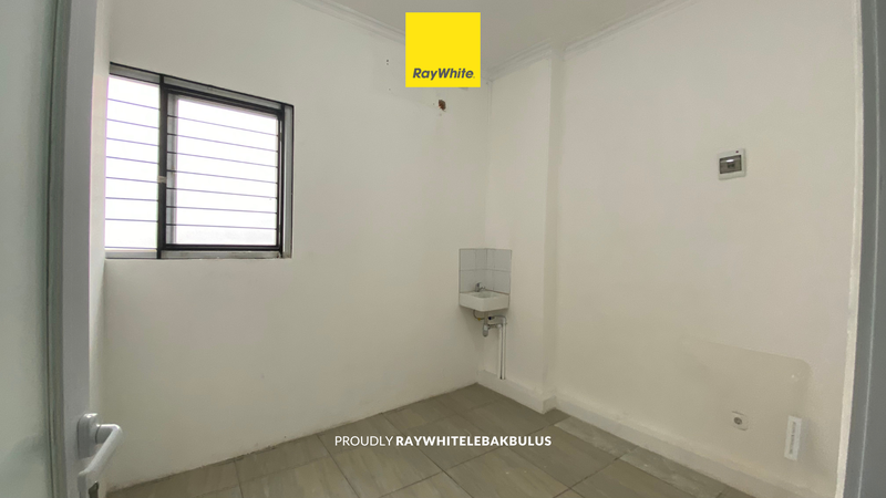 Disewakan Murah! Ruko di H. Nawi, Jakarta Selatan - Lokasi Dekat MRT Cocok untuk Tempat Usaha