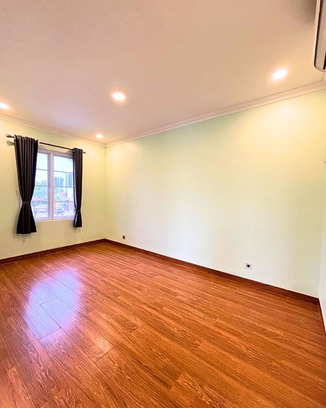 Dijual Rumah Mewah di Oakwood Residence Lippo Cikarang - Luas 448 m², Lingkungan Eksklusif