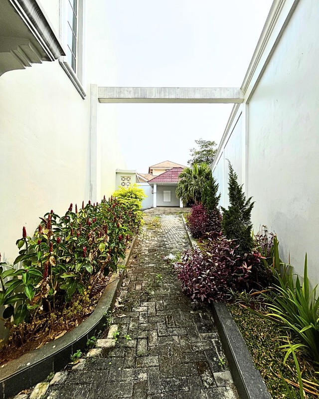 Dijual Rumah Mewah di Oakwood Residence Lippo Cikarang - Luas 448 m², Lingkungan Eksklusif