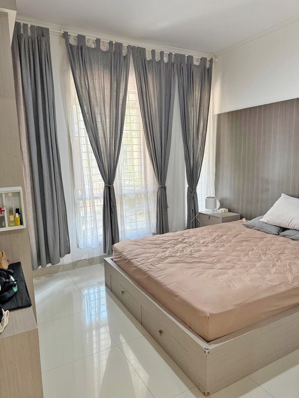 Rumah Modern Siap Huni di Karelia Village, Gading Serpong