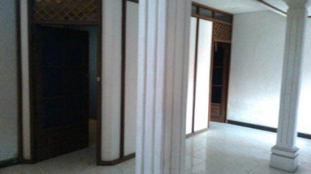 Dijual Rumah di Jalan Mulyosari Surabaya Timur