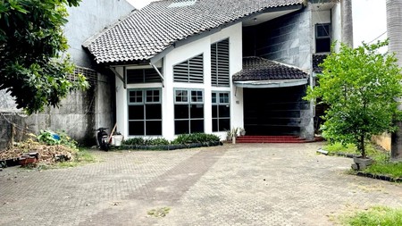 Rumah Dijual Cocok Untuk Kantor di H. Nawi Raya Cilandak Jaksel