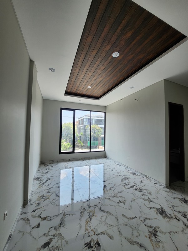 4 Milyar-an Rumah Surabaya Barat New Baru Modern - Babatan Pratama Spesial Row Jalan Raya Kembar Strategis Lokasi Dekat Pakuwon Mall, Citraland, Royal Residence